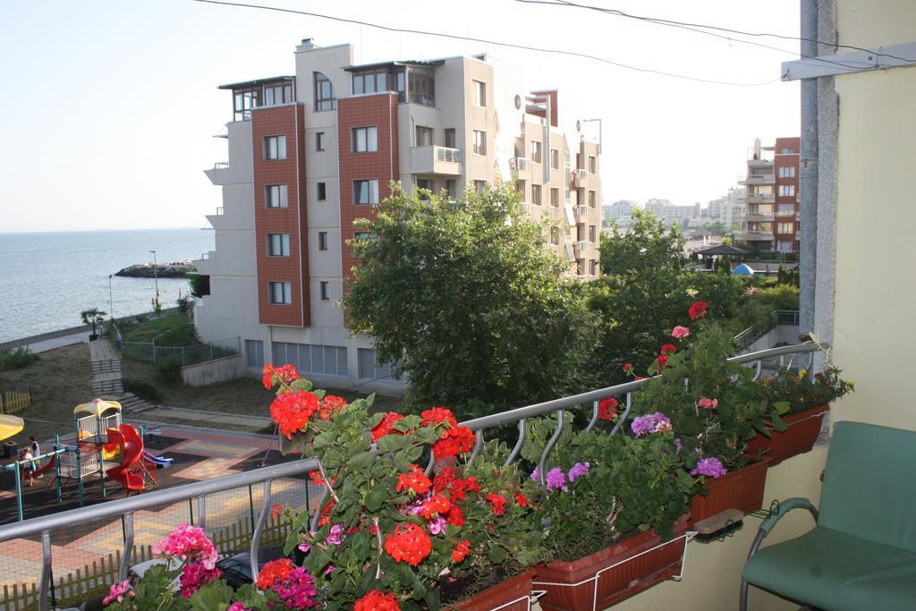 Homestay Kostadinov 포마리 외부 사진